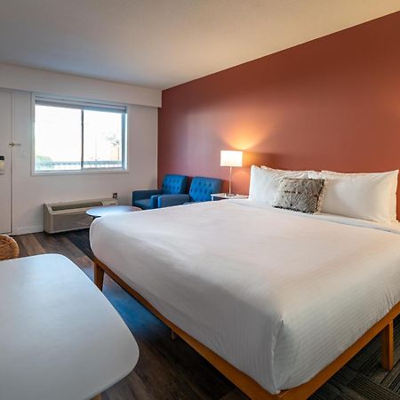 Okanagan Lakefront Resort Penticton Exterior foto