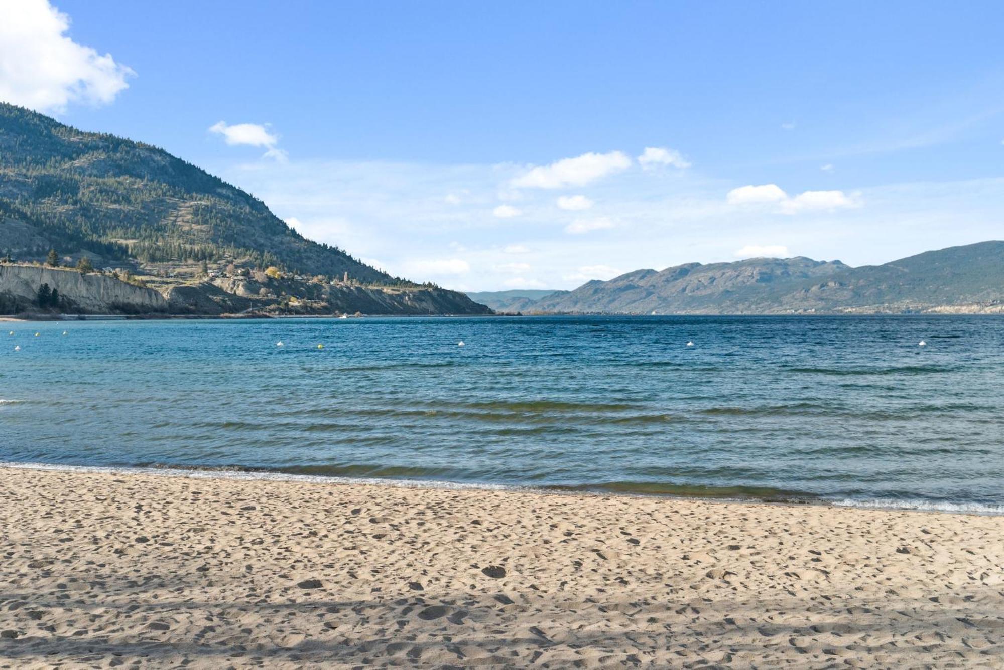 Okanagan Lakefront Resort Penticton Exterior foto