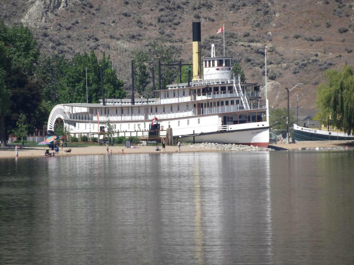 Okanagan Lakefront Resort Penticton Exterior foto